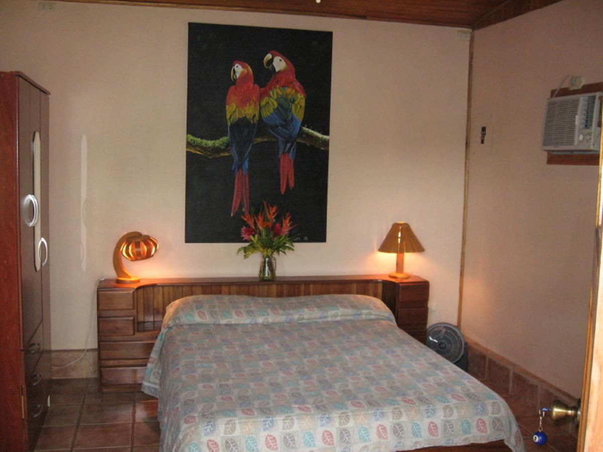 Coconut Grove Oceanfront Cottages 도미니칼 외부 사진