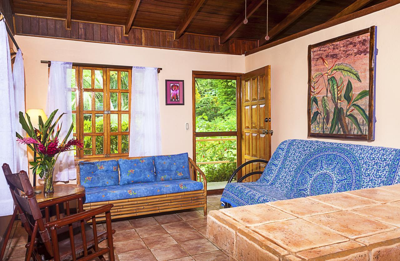 Coconut Grove Oceanfront Cottages 도미니칼 외부 사진
